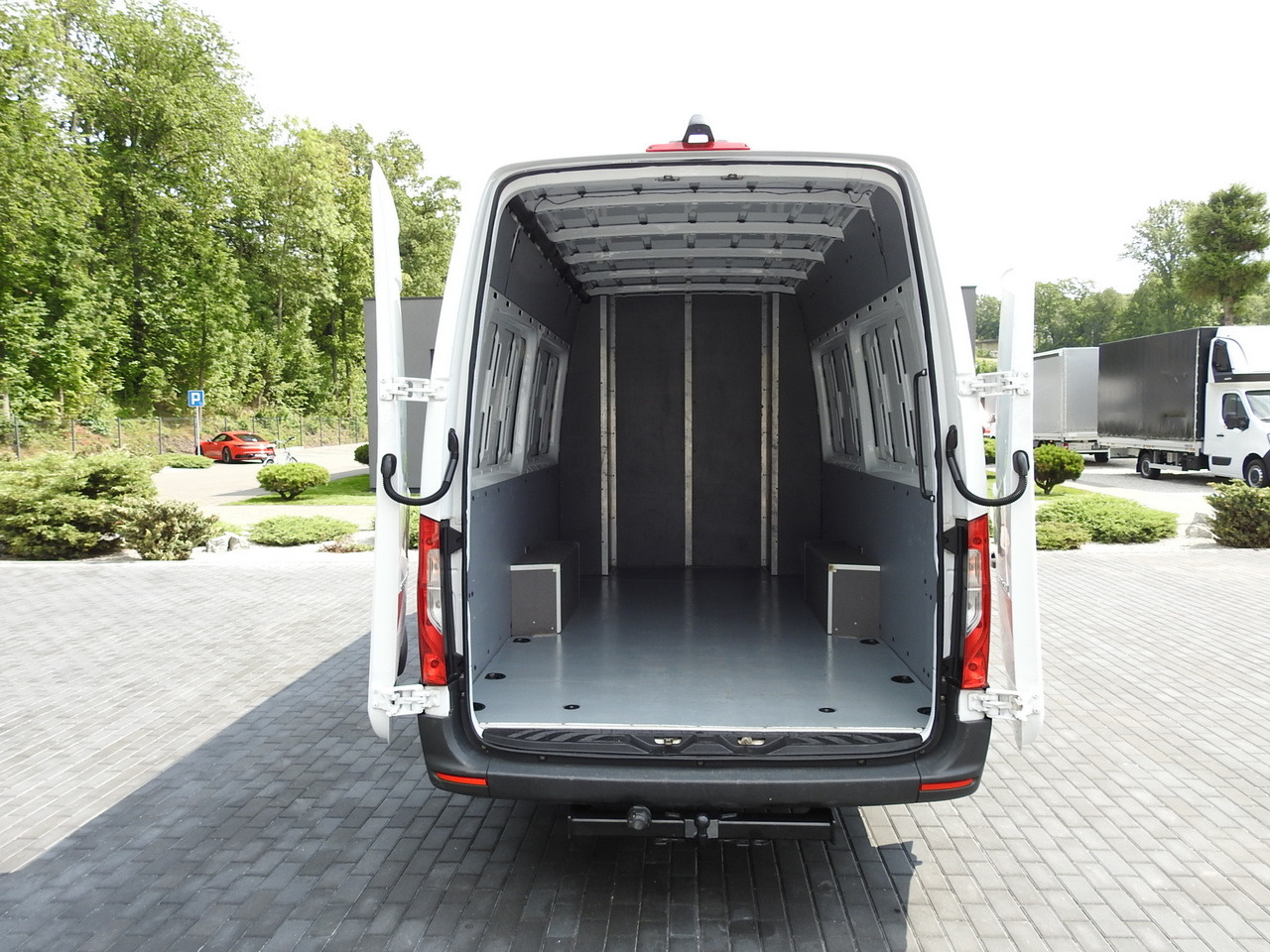 Van panel MERCEDES SPRINTER BOX DELIVERY VAN 5 SEATS CRUISE CONTROL NAVIGATION AIR CONDITIONING AUTOMATIC TRANSMISSION   160HP: gambar 12