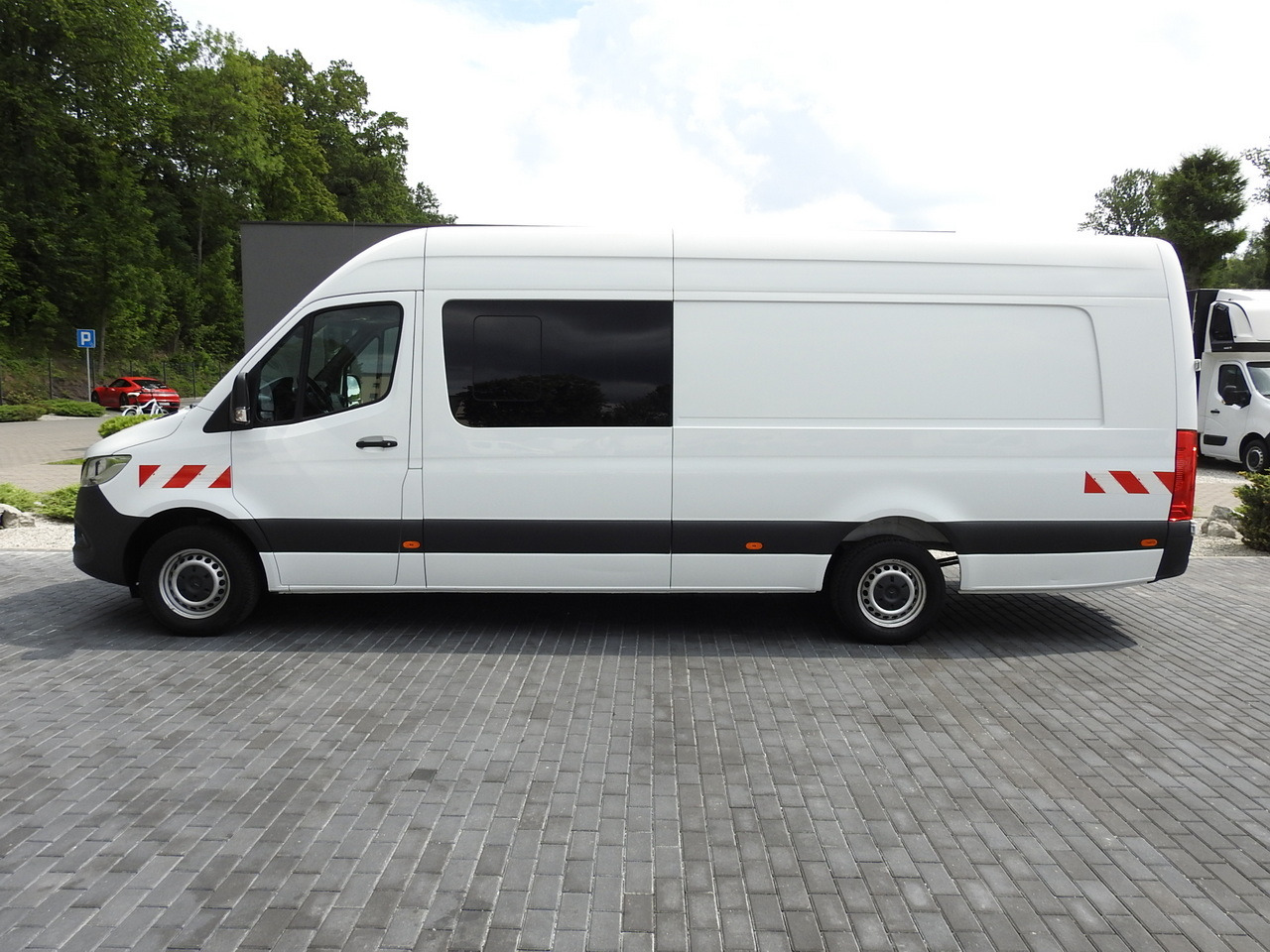 Van panel MERCEDES SPRINTER BOX DELIVERY VAN 5 SEATS CRUISE CONTROL NAVIGATION AIR CONDITIONING AUTOMATIC TRANSMISSION   160HP: gambar 9