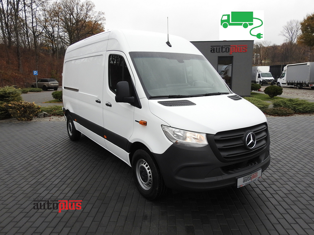 MERCEDES eSprinter NEW ELECTRIC VAN AUTOMATIC TRANSMISSION GUARANTEE 95HP - Van panel, Van listrik: gambar 1 MERCEDES eSprinter NEW ELECTRIC VAN AUTOMATIC TRANSMISSION GUARANTEE 95HP - Van panel, Van listrik: gambar 1