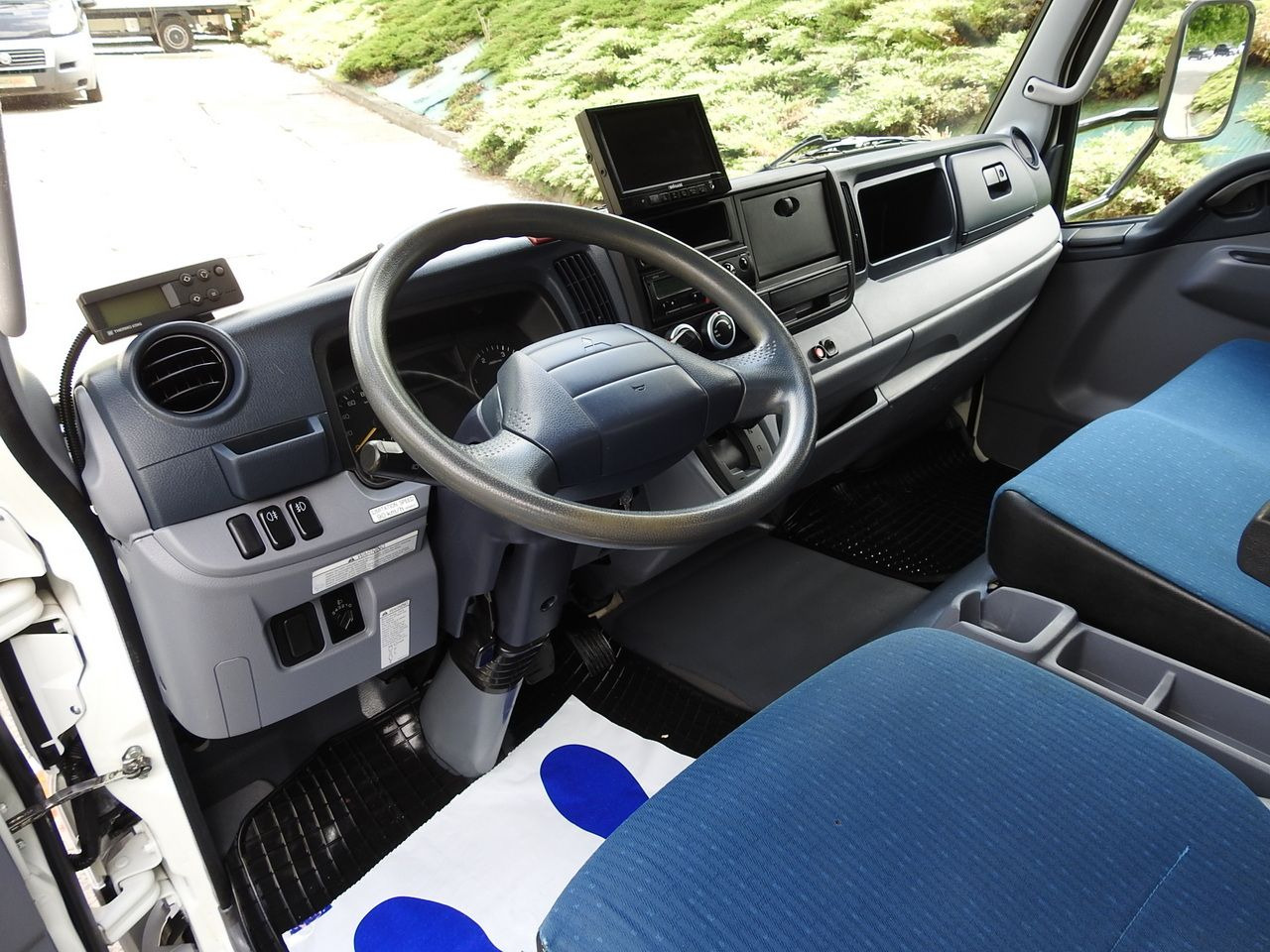 MITSUBISHI CANTER FUSO 7C15 REGRIGERATOR BOX -4*C LIFT POWER SUPPLY 230V AIR CONDITIONING AUTOMATIC TRANSMISSION 150HP - Truk berpendingin: gambar 2 MITSUBISHI CANTER FUSO 7C15 REGRIGERATOR BOX -4*C LIFT POWER SUPPLY 230V AIR CONDITIONING AUTOMATIC TRANSMISSION 150HP - Truk berpendingin: gambar 2