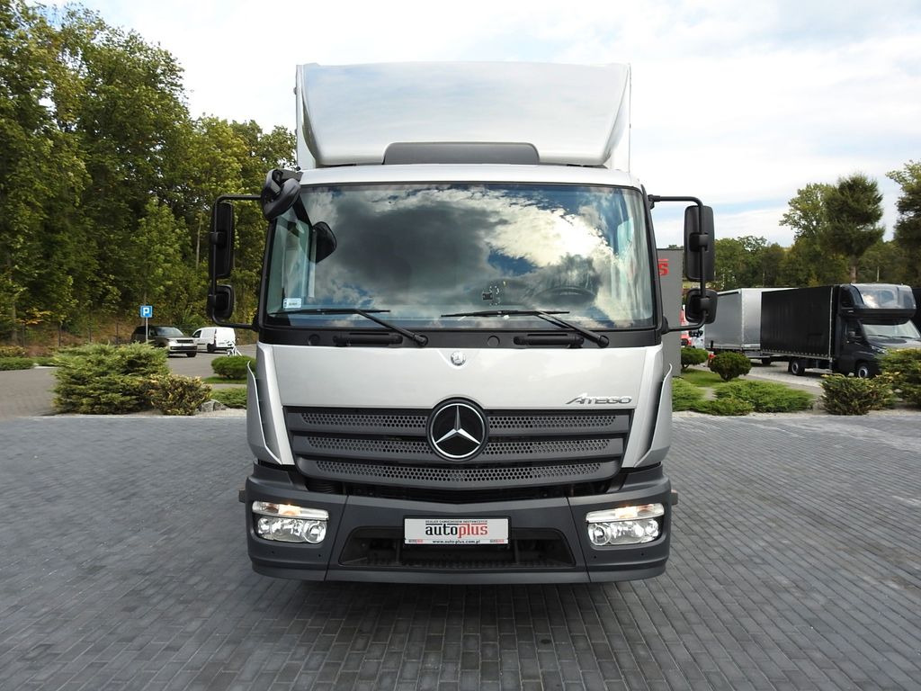 Mercedes-Benz ATEGO 1221 PRITSCHE PLANE AUFZUG 16 PALETTEN - Truk dengan terpal samping: gambar 5 Mercedes-Benz ATEGO 1221 PRITSCHE PLANE AUFZUG 16 PALETTEN - Truk dengan terpal samping: gambar 5