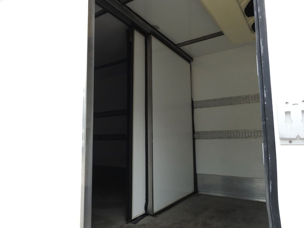 Van berpendingin Mitsubishi CANTER FUSO  CONTAINER  REFRIGERATOR  -4*C LIFT: gambar 17