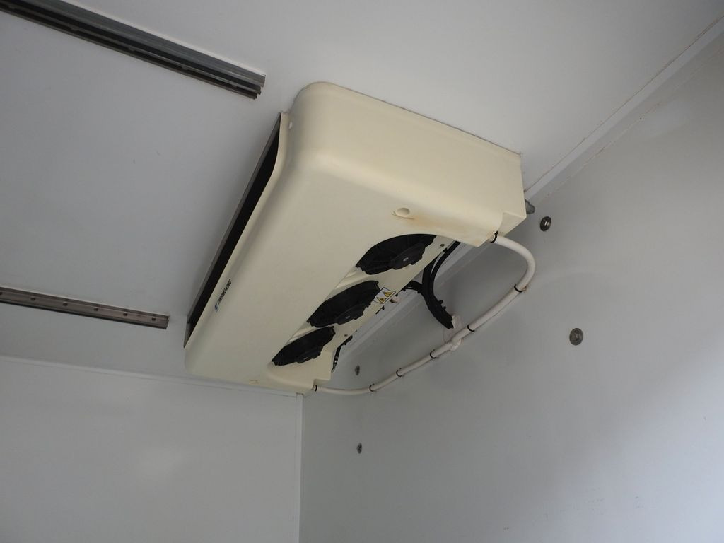 Van berpendingin Mitsubishi CANTER FUSO  CONTAINER  REFRIGERATOR  -4*C LIFT: gambar 16