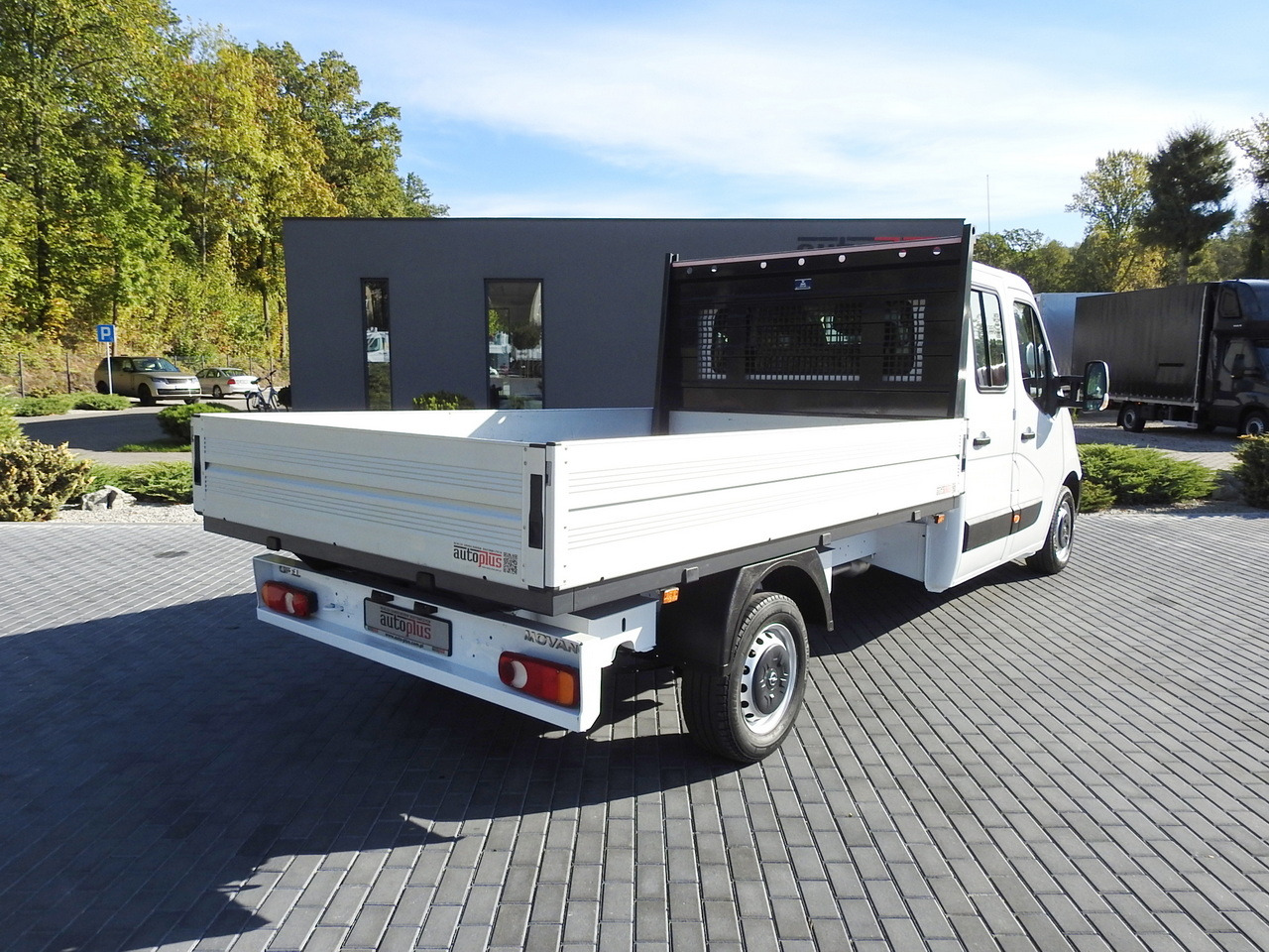 OPEL MOVANO STAKE BODY DOUBLE CABIN DOKA 7 SEATS CRUISE CONTROL AIR CONDITIONING 130HP - Van flatbed: gambar 3 OPEL MOVANO STAKE BODY DOUBLE CABIN DOKA 7 SEATS CRUISE CONTROL AIR CONDITIONING 130HP - Van flatbed: gambar 3