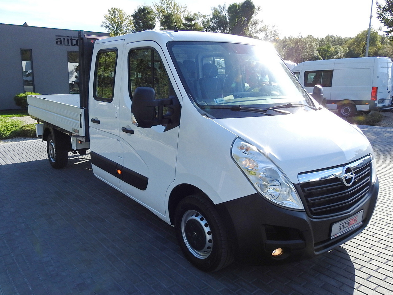 OPEL MOVANO STAKE BODY DOUBLE CABIN DOKA 7 SEATS CRUISE CONTROL AIR CONDITIONING 130HP - Van kombi: gambar 4 OPEL MOVANO STAKE BODY DOUBLE CABIN DOKA 7 SEATS CRUISE CONTROL AIR CONDITIONING 130HP - Van kombi: gambar 4