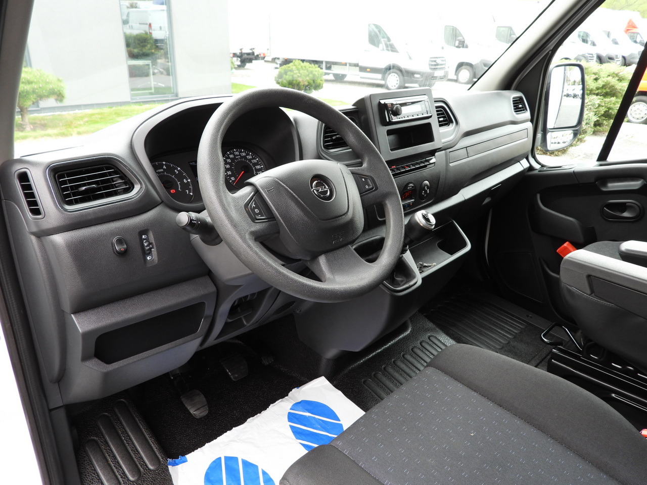 OPEL MOVANO TARPAULIN 10 PALLETS WEBASTO CRUISE CONTROL LED LIGHTS PNEUMATICS AIR CONDITIONING 165HP - Van dengan terpal samping: gambar 2 OPEL MOVANO TARPAULIN 10 PALLETS WEBASTO CRUISE CONTROL LED LIGHTS PNEUMATICS AIR CONDITIONING 165HP - Van dengan terpal samping: gambar 2