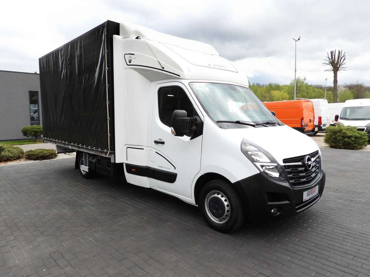 OPEL MOVANO TARPAULIN 10 PALLETS WEBASTO CRUISE CONTROL LED LIGHTS PNEUMATICS AIR CONDITIONING 165HP - Van dengan terpal samping: gambar 4 OPEL MOVANO TARPAULIN 10 PALLETS WEBASTO CRUISE CONTROL LED LIGHTS PNEUMATICS AIR CONDITIONING 165HP - Van dengan terpal samping: gambar 4