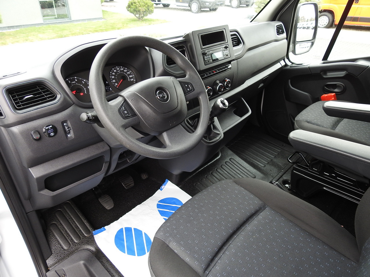 OPEL MOVANO TARPAULIN 8 PALLETS WEBASTO CRUISE CONTROL LED LIGHTS PNEUMATICS AIR CONDITIONING 165HP - Van dengan terpal samping: gambar 2 OPEL MOVANO TARPAULIN 8 PALLETS WEBASTO CRUISE CONTROL LED LIGHTS PNEUMATICS AIR CONDITIONING 165HP - Van dengan terpal samping: gambar 2