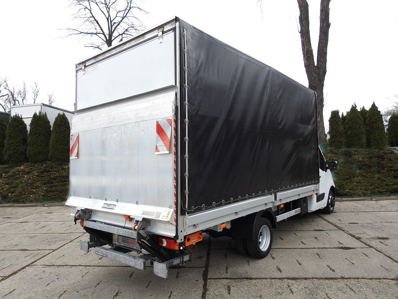 OPEL MOVANO TARPAULIN LIFT 10 PALLETS CRUISE CONTROL AIR CONDITIONING LED LIGHTS PNEUMATICS TWIN WHEELS 165HP - Van dengan terpal samping: gambar 3 OPEL MOVANO TARPAULIN LIFT 10 PALLETS CRUISE CONTROL AIR CONDITIONING LED LIGHTS PNEUMATICS TWIN WHEELS 165HP - Van dengan terpal samping: gambar 3