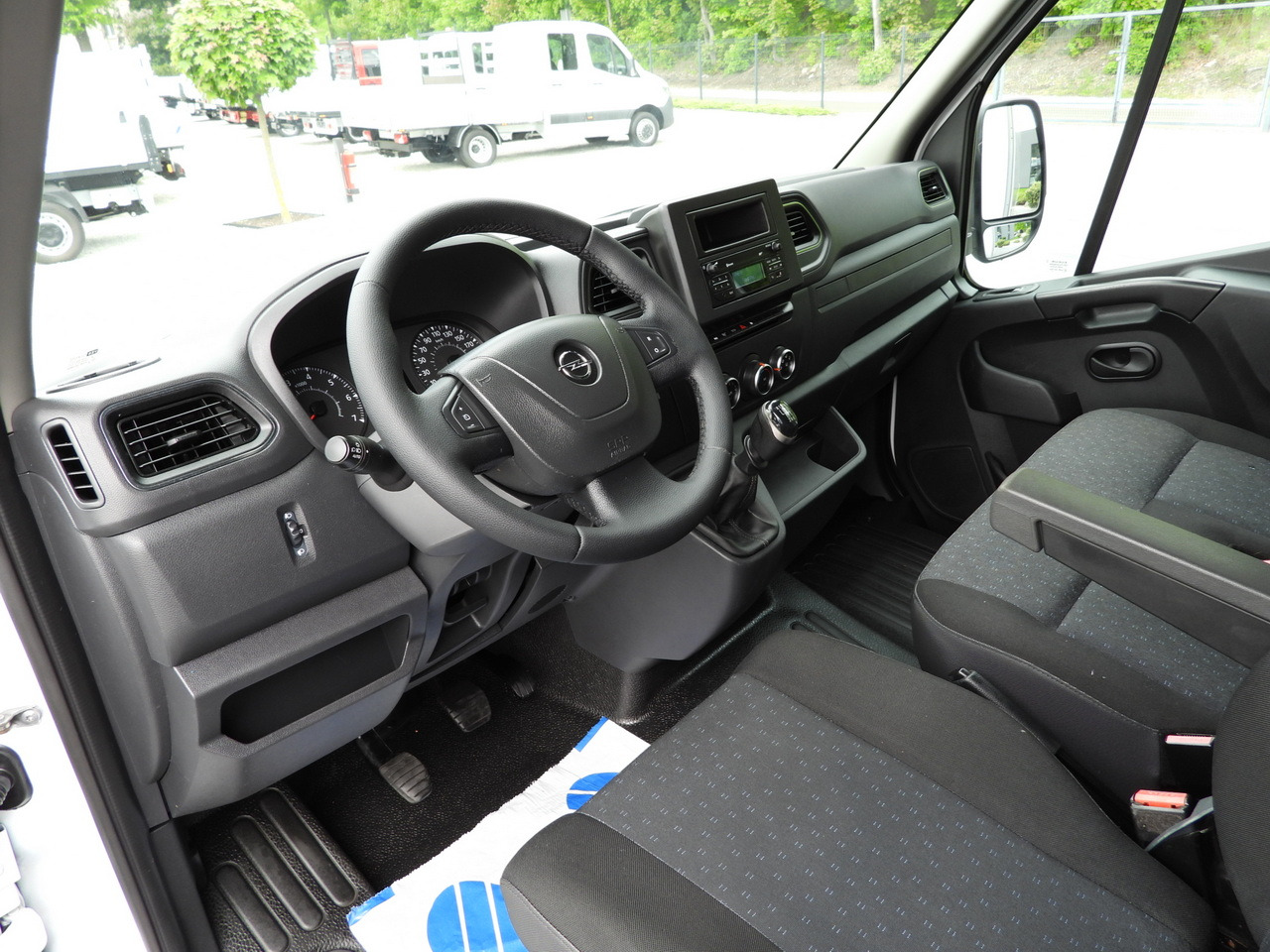 OPEL MOVANO TARPAULIN LIFT 9 PALLETS WEBASTO CRUISE CONTROL LED LIGHTS PNEUMATICS AIR CONDITIONING 165HP - Van dengan terpal samping: gambar 2 OPEL MOVANO TARPAULIN LIFT 9 PALLETS WEBASTO CRUISE CONTROL LED LIGHTS PNEUMATICS AIR CONDITIONING 165HP - Van dengan terpal samping: gambar 2