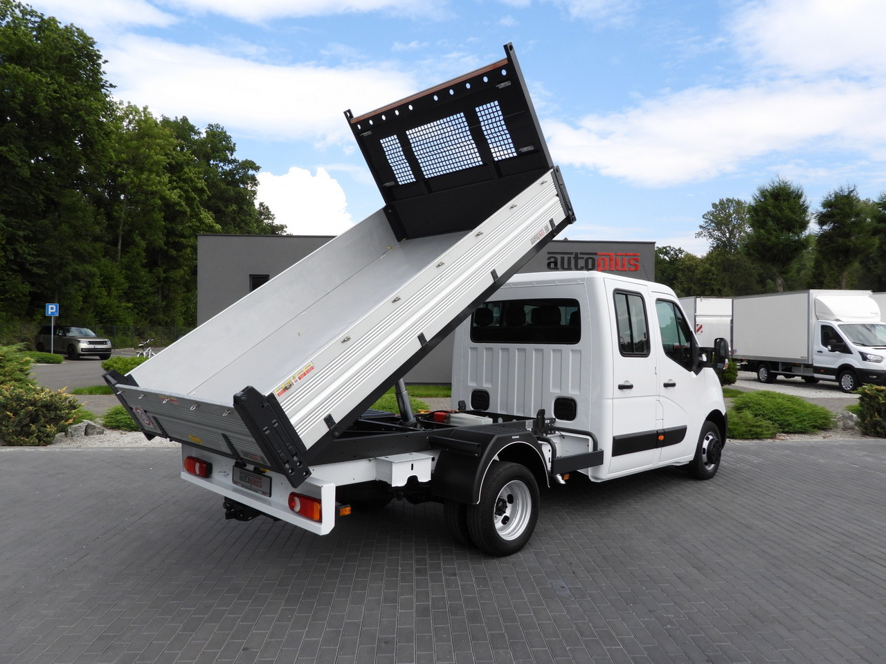 OPEL MOVANO TIPPER DOUBLE CABIN DOKA 7 SEATS LED LIGHTS TWIN WHEELS AIR CONDITIONING 145HP - Van jungkit: gambar 3 OPEL MOVANO TIPPER DOUBLE CABIN DOKA 7 SEATS LED LIGHTS TWIN WHEELS AIR CONDITIONING 145HP - Van jungkit: gambar 3