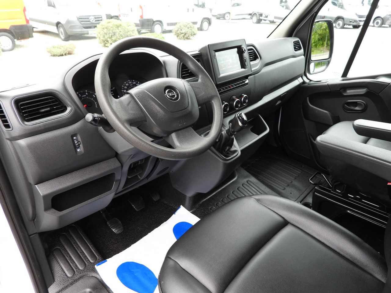 OPEL MOVANO TIPPER NAVIGATION LED LIGHTS TWIN WHEELS AIR CONDITIONING 145HP - Van jungkit: gambar 2 OPEL MOVANO TIPPER NAVIGATION LED LIGHTS TWIN WHEELS AIR CONDITIONING 145HP - Van jungkit: gambar 2