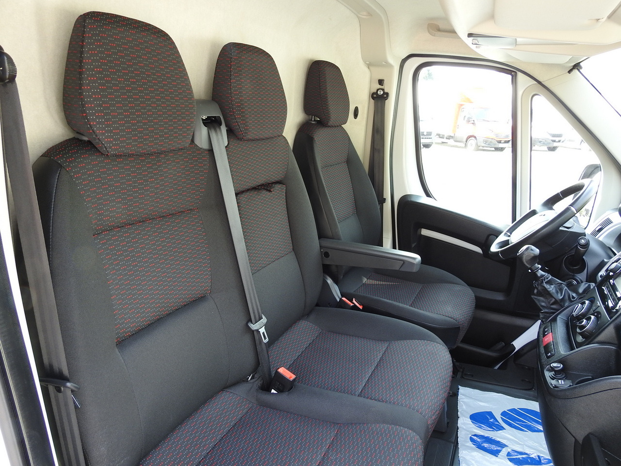 Van panel OPEL MOVANO VAN CRUISE CONTROL AIR CONDITIONING 140HP: gambar 31 Van panel OPEL MOVANO VAN CRUISE CONTROL AIR CONDITIONING 140HP: gambar 31