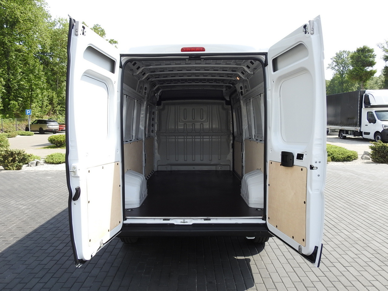 Van panel OPEL MOVANO VAN CRUISE CONTROL AIR CONDITIONING 140HP: gambar 12 Van panel OPEL MOVANO VAN CRUISE CONTROL AIR CONDITIONING 140HP: gambar 12
