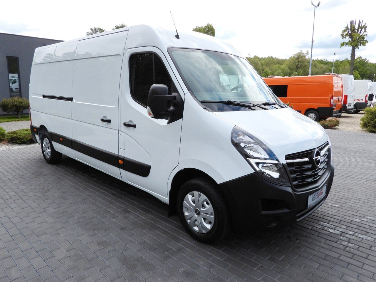 Opel MOVANO KASTENWAGEN KLIMAANLAGE LED LICHTER 150PS Opel MOVANO KASTENWAGEN KLIMAANLAGE LED LICHTER 150PS - Van panel: gambar 4 Opel MOVANO KASTENWAGEN KLIMAANLAGE LED LICHTER 150PS Opel MOVANO KASTENWAGEN KLIMAANLAGE LED LICHTER 150PS - Van panel: gambar 4