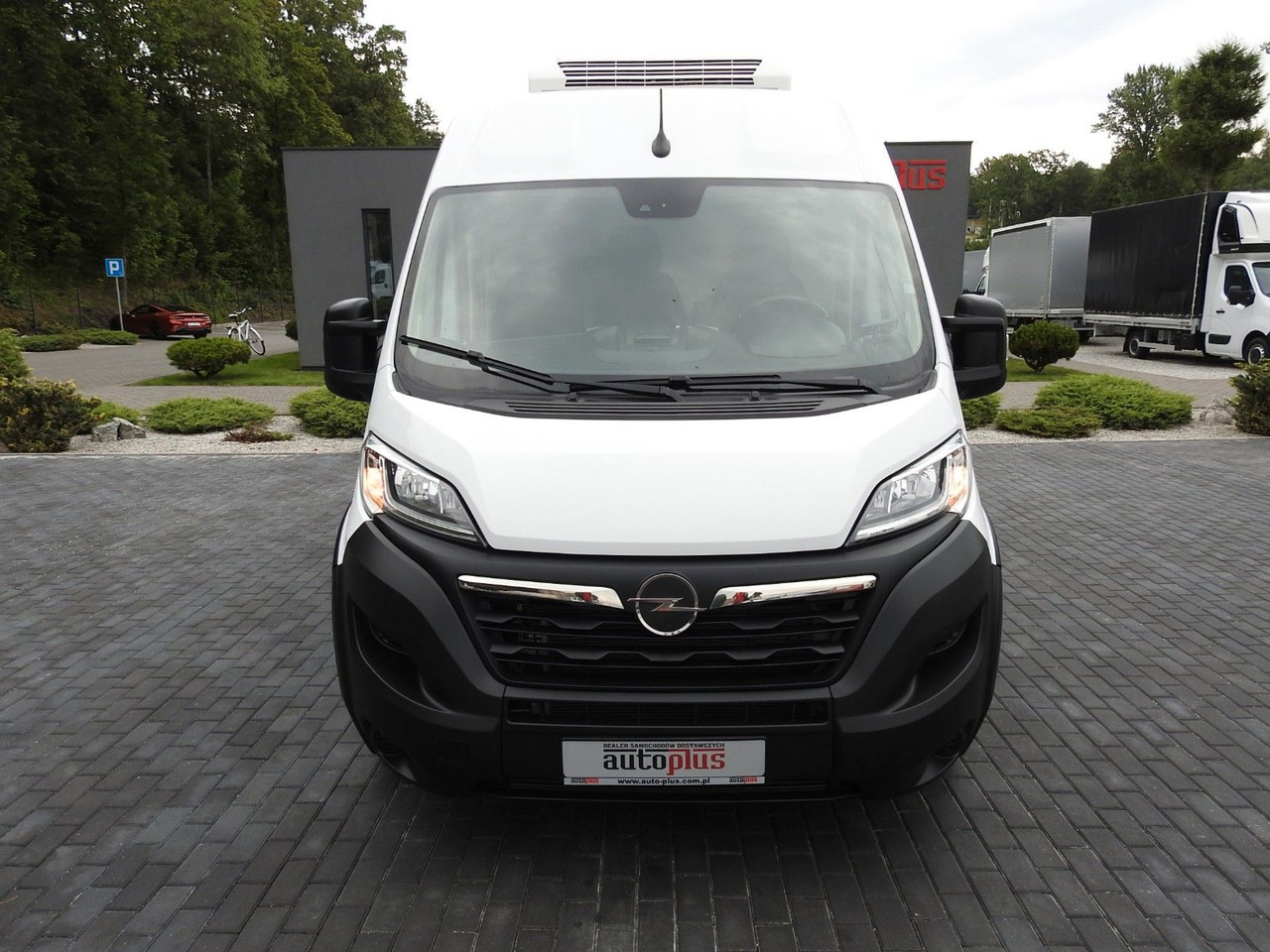 Opel MOVANO KÜHLKASTENWAGEN 0*C HEIZFUNKTION Opel MOVANO KÜHLKASTENWAGEN 0*C HEIZFUNKTION - Van berpendingin: gambar 5 Opel MOVANO KÜHLKASTENWAGEN 0*C HEIZFUNKTION Opel MOVANO KÜHLKASTENWAGEN 0*C HEIZFUNKTION - Van berpendingin: gambar 5