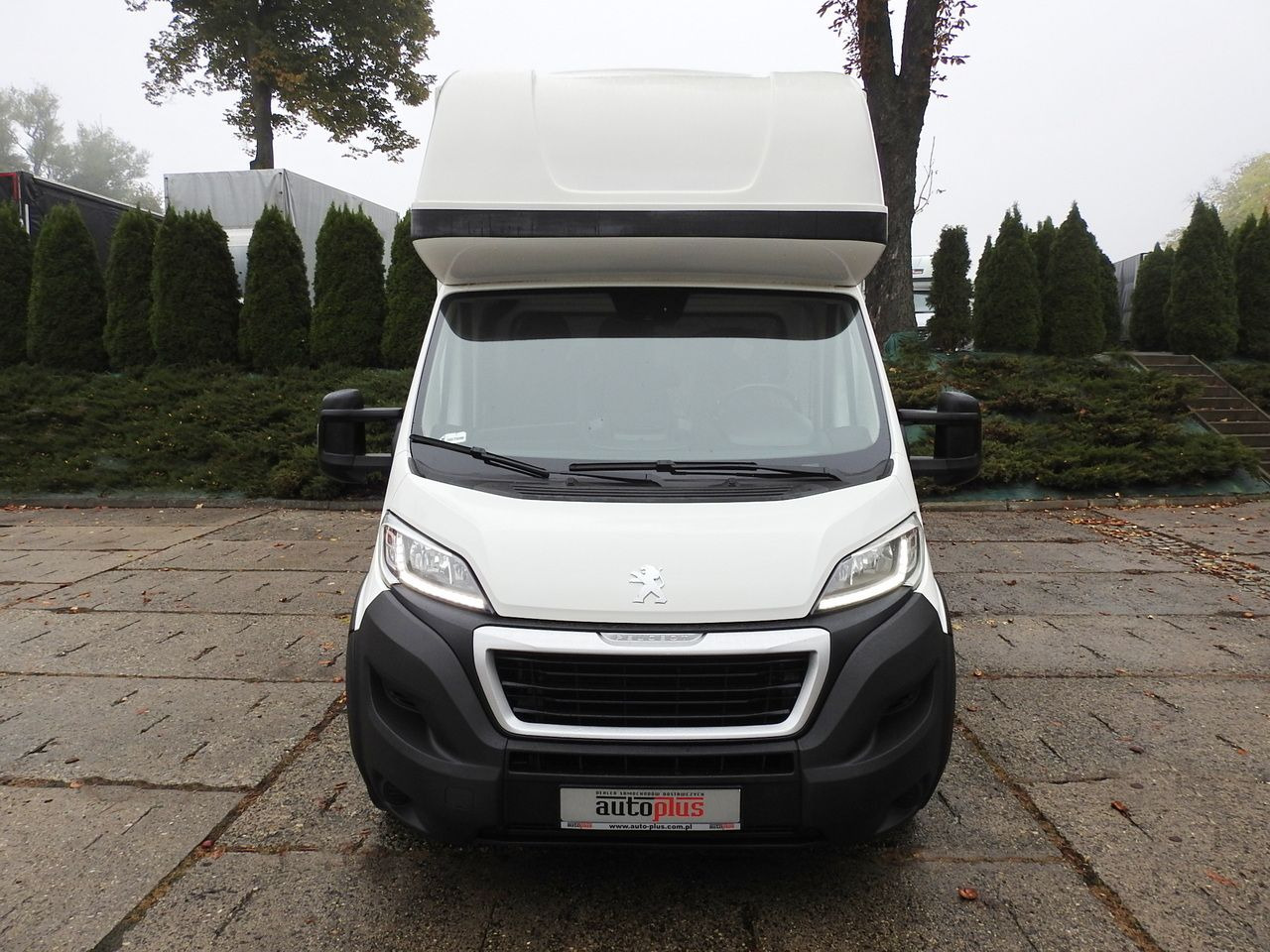 PEUGEOT BOXER TARPAULIN LIFT 8 PALLETS WEBASTO LED LIGHTS AIR CONDITIONING 165HP - Van dengan terpal samping: gambar 5 PEUGEOT BOXER TARPAULIN LIFT 8 PALLETS WEBASTO LED LIGHTS AIR CONDITIONING 165HP - Van dengan terpal samping: gambar 5