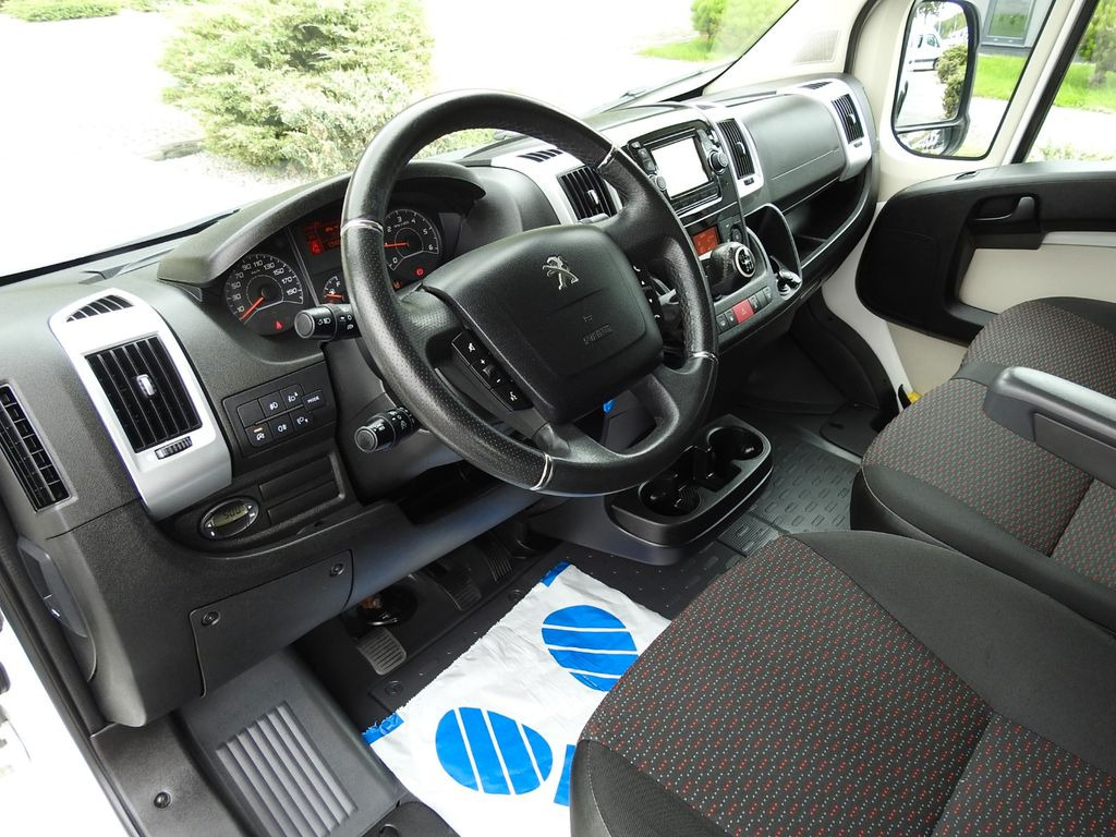 Peugeot BOXER KASTENWAGEN DOPPELKABINE 6 SITZE TEMPOMAT - Van panel, Van kombi: gambar 2 Peugeot BOXER KASTENWAGEN DOPPELKABINE 6 SITZE TEMPOMAT - Van panel, Van kombi: gambar 2