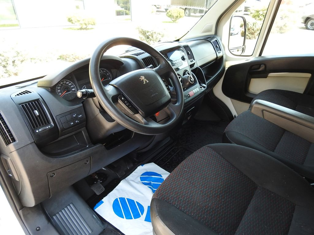 Peugeot BOXER KASTENWAGEN DOPPELKABINE 7 SITZE 110PS - Van panel, Van kombi: gambar 2 Peugeot BOXER KASTENWAGEN DOPPELKABINE 7 SITZE 110PS - Van panel, Van kombi: gambar 2