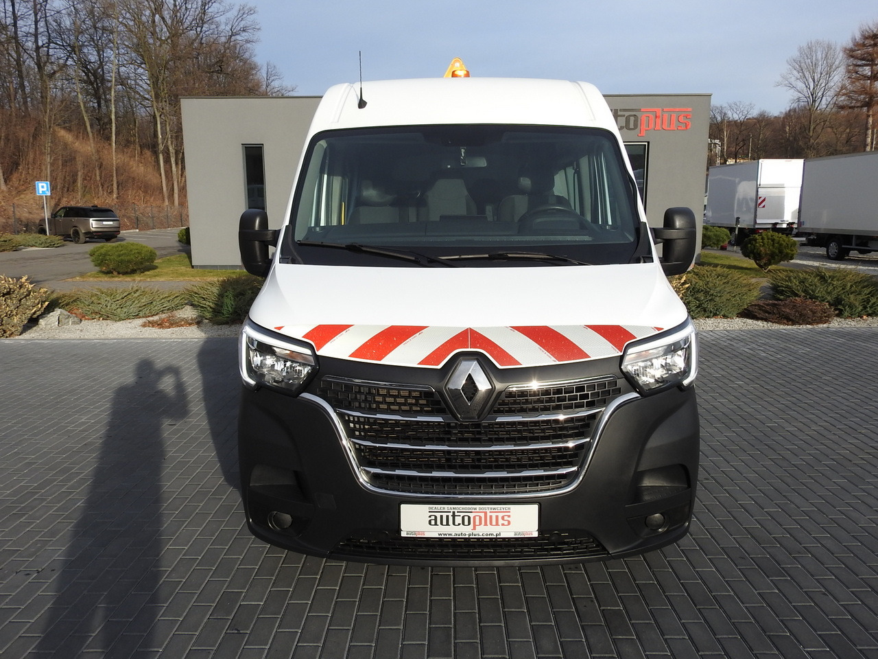 RENAULT MASTER BOX DELIVERY VAN 7 SEATS CRUISE CONTROL AIR CONDITIONING LED LIGHTS 135HP - Van panel: gambar 5 RENAULT MASTER BOX DELIVERY VAN 7 SEATS CRUISE CONTROL AIR CONDITIONING LED LIGHTS 135HP - Van panel: gambar 5