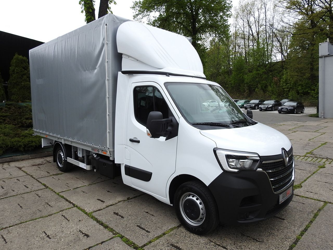 RENAULT MASTER NEW TARPAULIN 8 PALLETS CRUISE CONTROL LED LIGHTS AIR CONDITIONING 165HP - Van dengan terpal samping: gambar 4 RENAULT MASTER NEW TARPAULIN 8 PALLETS CRUISE CONTROL LED LIGHTS AIR CONDITIONING 165HP - Van dengan terpal samping: gambar 4