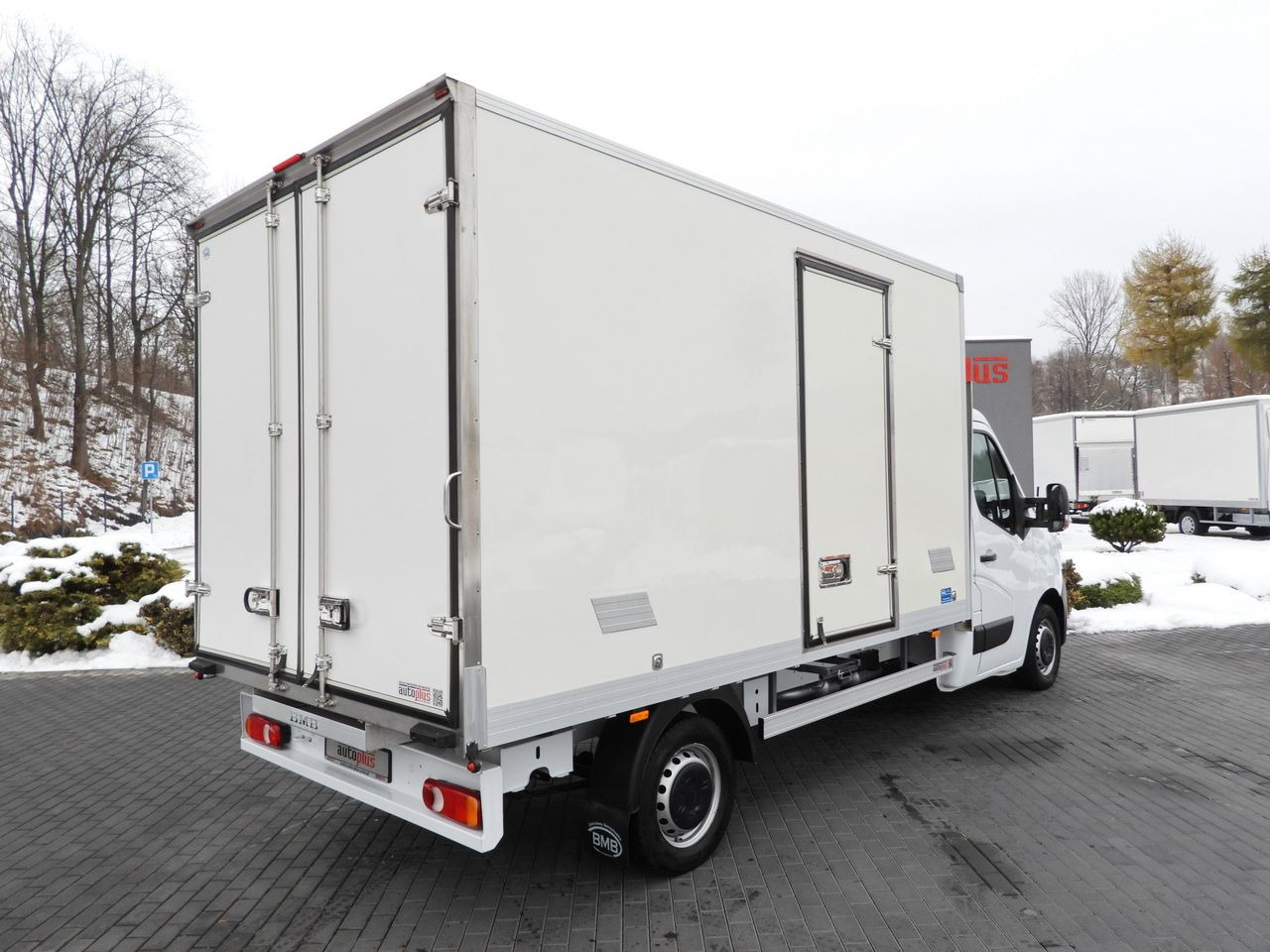 RENAULT MASTER REGRIGERATOR BOX 0*C LED LIGHTS AIR CONDITIONING 165HP - Van berpendingin: gambar 3 RENAULT MASTER REGRIGERATOR BOX 0*C LED LIGHTS AIR CONDITIONING 165HP - Van berpendingin: gambar 3