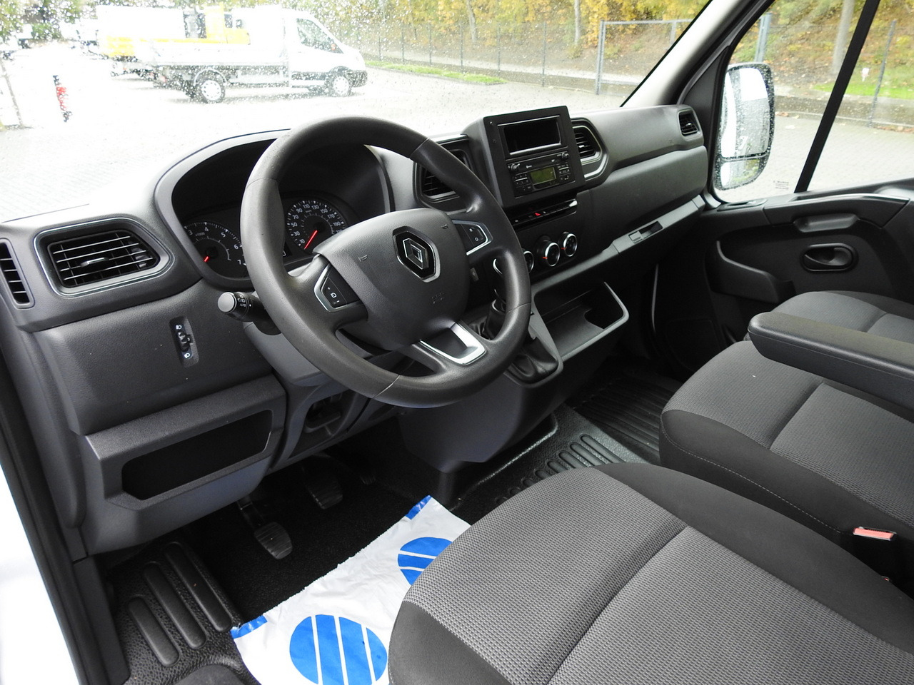 RENAULT MASTER STAKE BODY CRUISE CONTROL AIR CONDITIONING LED LIGHTS TWIN WHEELS 130HP - Van flatbed: gambar 2 RENAULT MASTER STAKE BODY CRUISE CONTROL AIR CONDITIONING LED LIGHTS TWIN WHEELS 130HP - Van flatbed: gambar 2