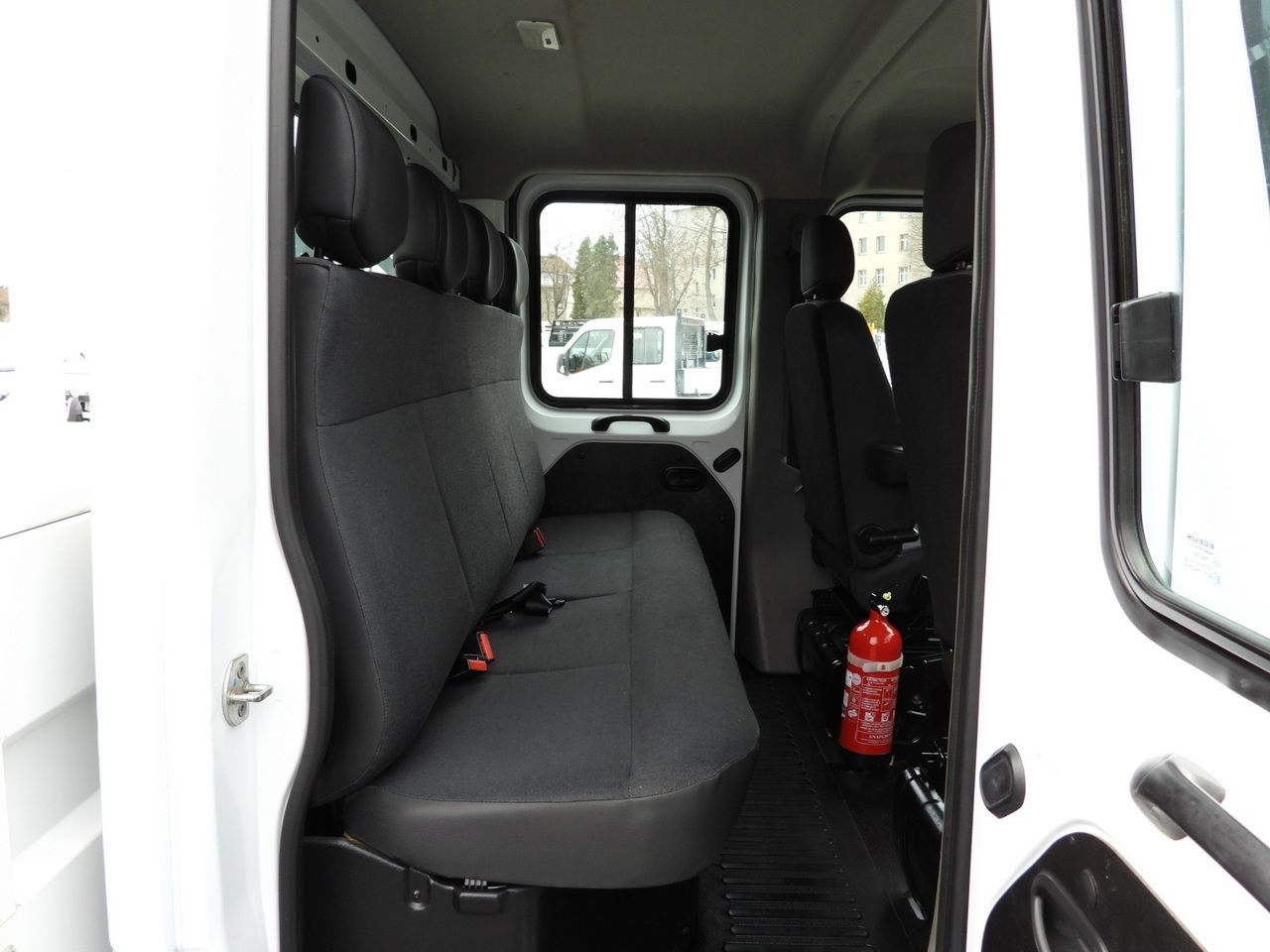 Van kombi RENAULT MASTER STAKE BODY DOUBLE CABIN DOKA 6 SEATS CRUISE CONTROL NAVIGATION LED LIGHTS AIR CONDITIONING 150HP: gambar 35 Van kombi RENAULT MASTER STAKE BODY DOUBLE CABIN DOKA 6 SEATS CRUISE CONTROL NAVIGATION LED LIGHTS AIR CONDITIONING 150HP: gambar 35
