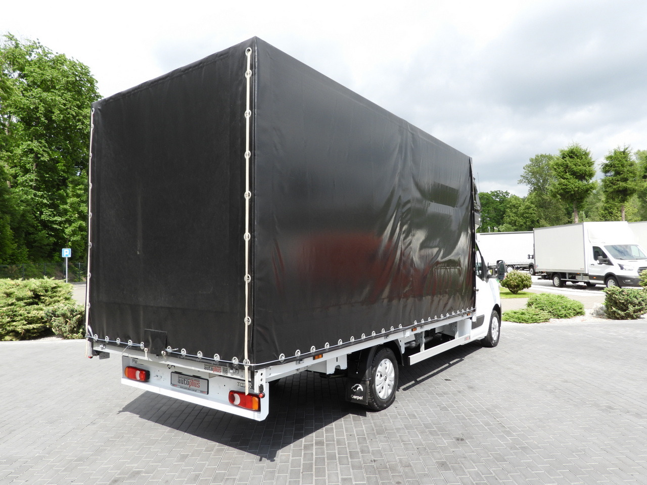 RENAULT MASTER TARPAULIN 10 PALLETS CRUISE CONTROL LED LIGHTS AIR CONDITIONING 165HP - Van dengan terpal samping: gambar 3 RENAULT MASTER TARPAULIN 10 PALLETS CRUISE CONTROL LED LIGHTS AIR CONDITIONING 165HP - Van dengan terpal samping: gambar 3
