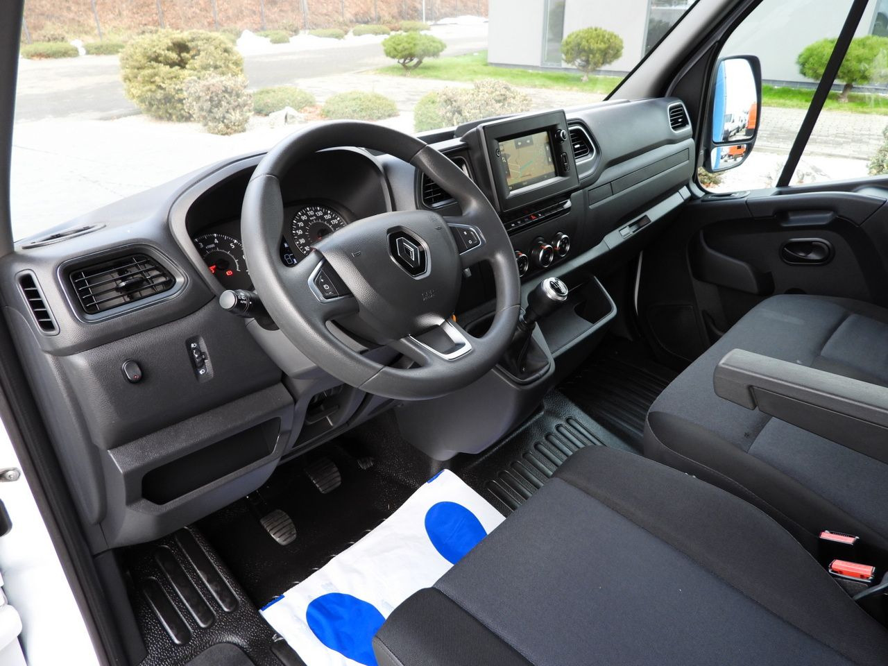 RENAULT MASTER TARPAULIN 10 PALLETS CRUISE CONTROL NAVIGATION LED LIGHTS PNEUMATICS AIR CONDITIONING 165HP - Van dengan terpal samping: gambar 2 RENAULT MASTER TARPAULIN 10 PALLETS CRUISE CONTROL NAVIGATION LED LIGHTS PNEUMATICS AIR CONDITIONING 165HP - Van dengan terpal samping: gambar 2