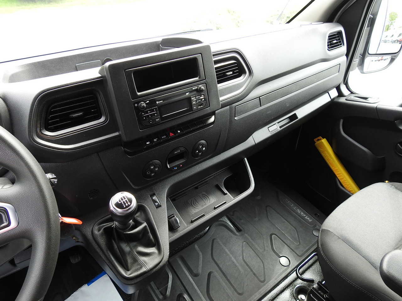 Van dengan terpal samping RENAULT MASTER TARPAULIN 10 PALLETS WEBASTO CRUISE CONTROL AIR CONDITIONING LED LIGHTS PNEUMATICS 165HP: gambar 34 Van dengan terpal samping RENAULT MASTER TARPAULIN 10 PALLETS WEBASTO CRUISE CONTROL AIR CONDITIONING LED LIGHTS PNEUMATICS 165HP: gambar 34