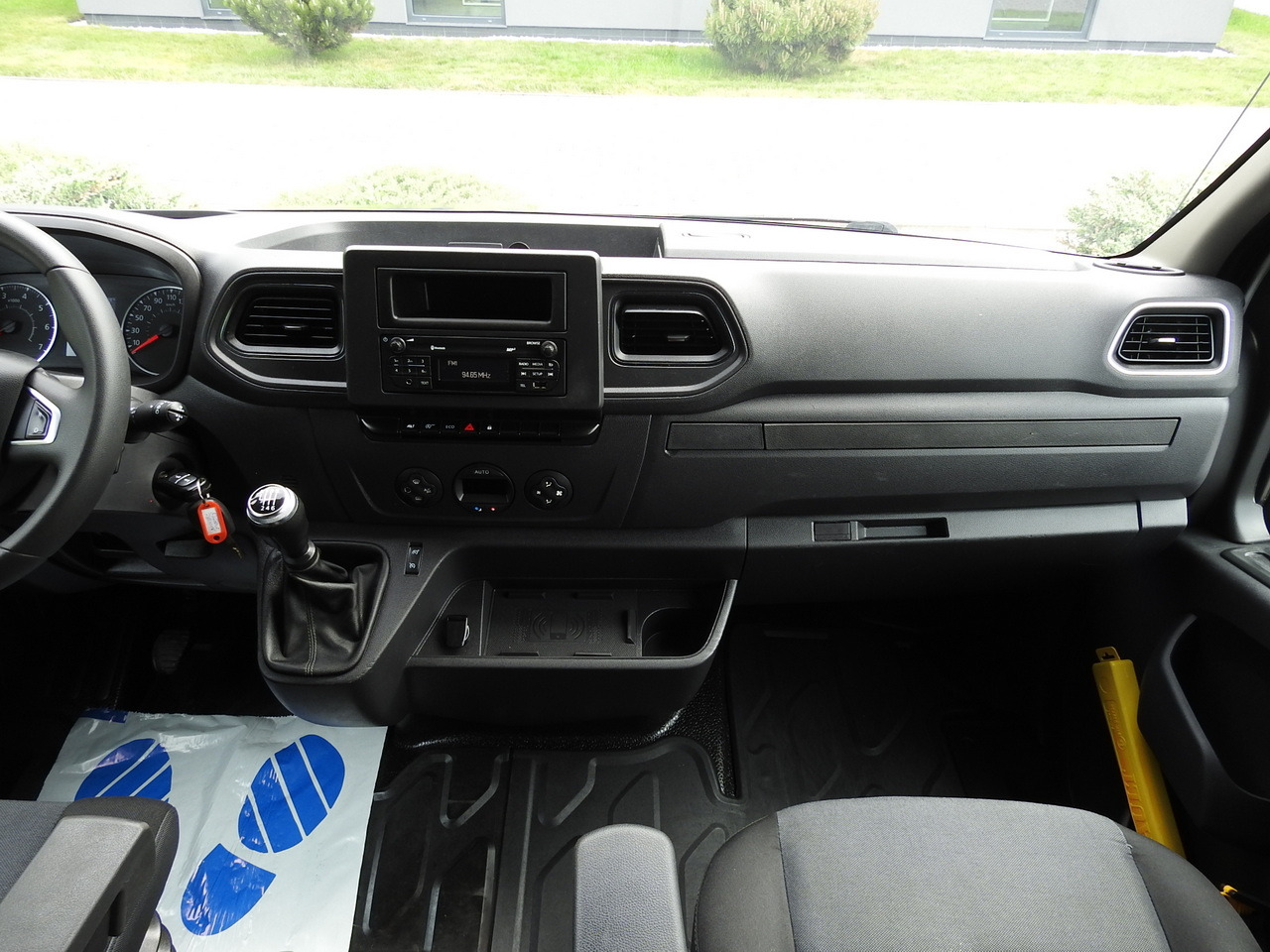 Van dengan terpal samping RENAULT MASTER TARPAULIN 10 PALLETS WEBASTO CRUISE CONTROL AIR CONDITIONING LED LIGHTS PNEUMATICS 165HP: gambar 35 Van dengan terpal samping RENAULT MASTER TARPAULIN 10 PALLETS WEBASTO CRUISE CONTROL AIR CONDITIONING LED LIGHTS PNEUMATICS 165HP: gambar 35