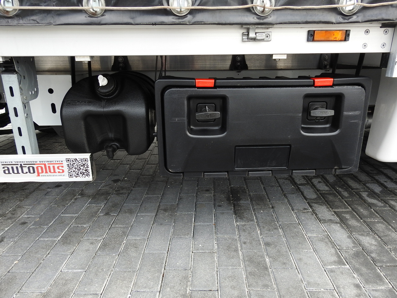 Van dengan terpal samping RENAULT MASTER TARPAULIN 10 PALLETS WEBASTO CRUISE CONTROL AIR CONDITIONING LED LIGHTS PNEUMATICS 165HP: gambar 23 Van dengan terpal samping RENAULT MASTER TARPAULIN 10 PALLETS WEBASTO CRUISE CONTROL AIR CONDITIONING LED LIGHTS PNEUMATICS 165HP: gambar 23