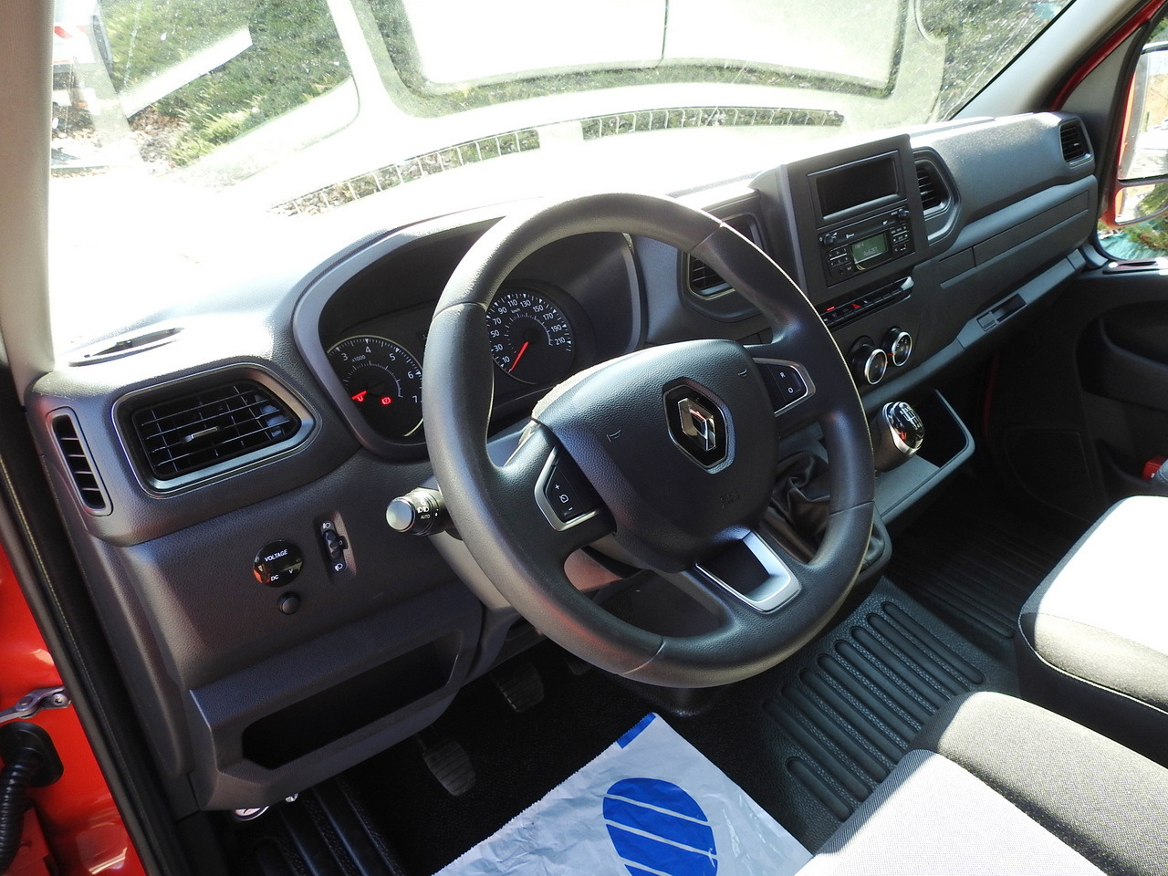 RENAULT MASTER TARPAULIN 10 PALLETS WEBASTO CRUISE CONTROL AIR CONDITIONING LED LIGHTS PNEUMATICS 165HP - Van dengan terpal samping: gambar 2 RENAULT MASTER TARPAULIN 10 PALLETS WEBASTO CRUISE CONTROL AIR CONDITIONING LED LIGHTS PNEUMATICS 165HP - Van dengan terpal samping: gambar 2