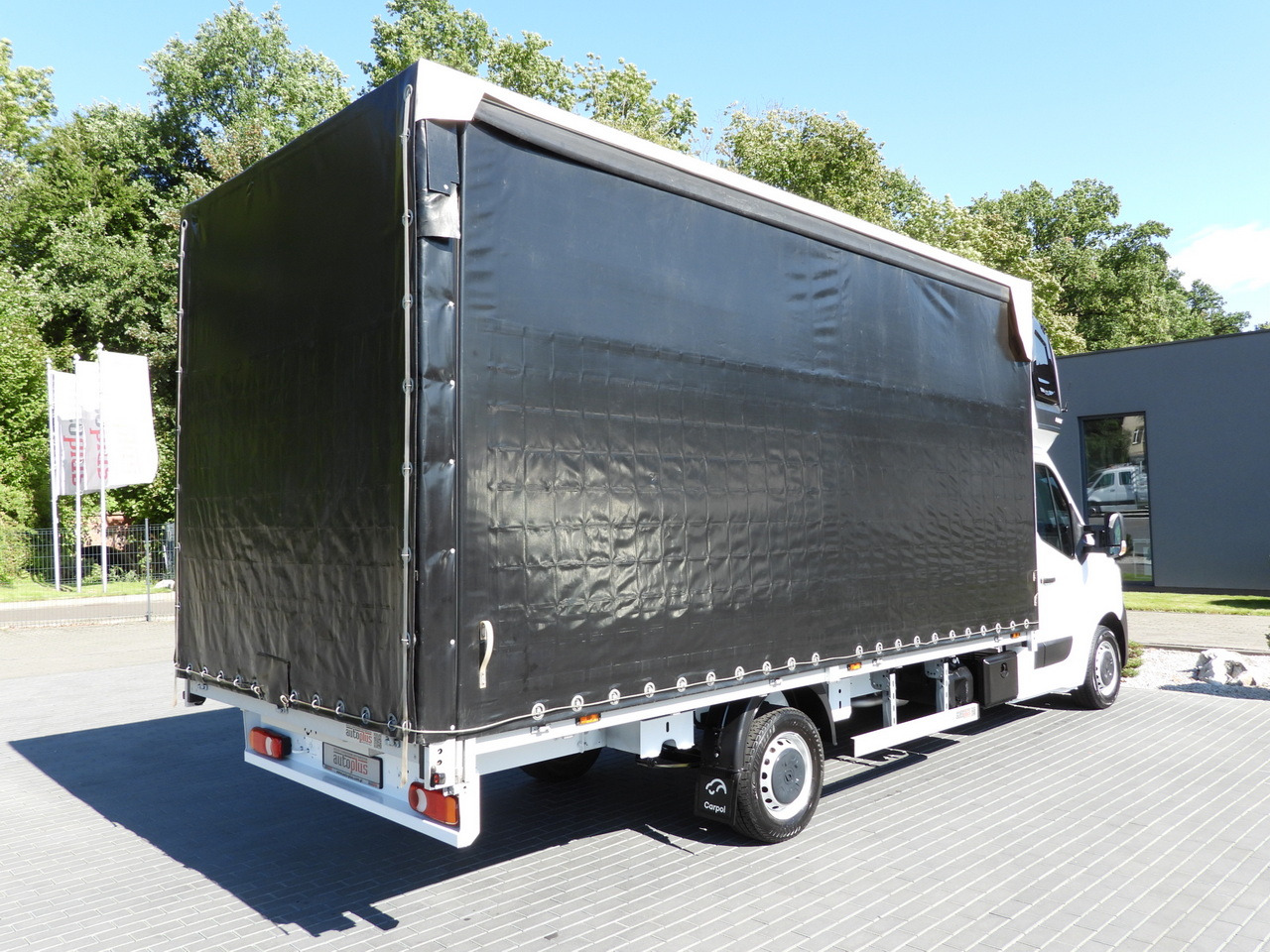 RENAULT MASTER TARPAULIN 10 PALLETS WEBASTO CRUISE CONTROL LED LIGHTS AIR CONDITIONING 165HP - Van dengan terpal samping: gambar 3 RENAULT MASTER TARPAULIN 10 PALLETS WEBASTO CRUISE CONTROL LED LIGHTS AIR CONDITIONING 165HP - Van dengan terpal samping: gambar 3