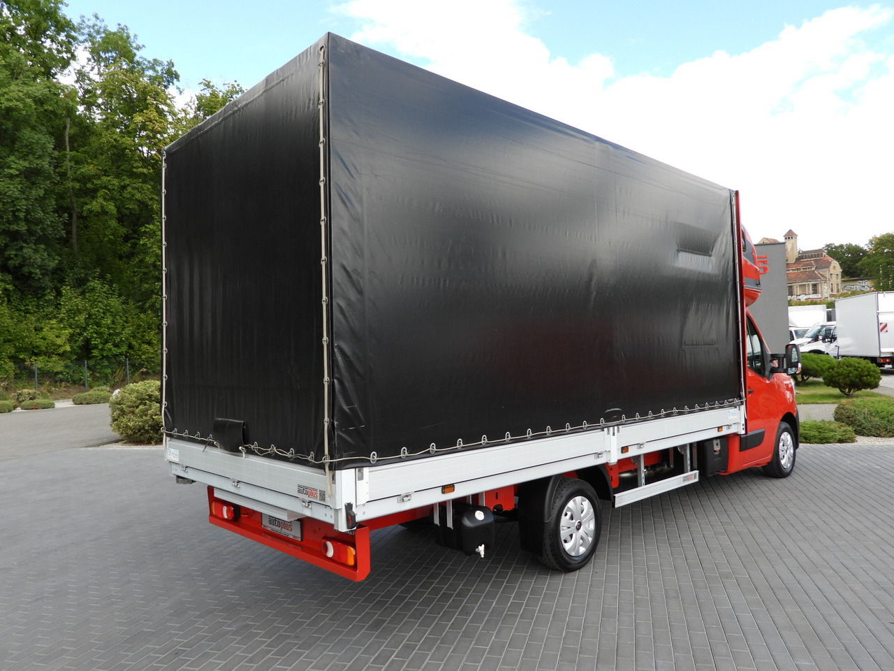 RENAULT MASTER TARPAULIN 10 PALLETS WEBASTO CRUISE CONTROL LED LIGHTS AIR CONDITIONING 165HP - Van dengan terpal samping: gambar 3 RENAULT MASTER TARPAULIN 10 PALLETS WEBASTO CRUISE CONTROL LED LIGHTS AIR CONDITIONING 165HP - Van dengan terpal samping: gambar 3