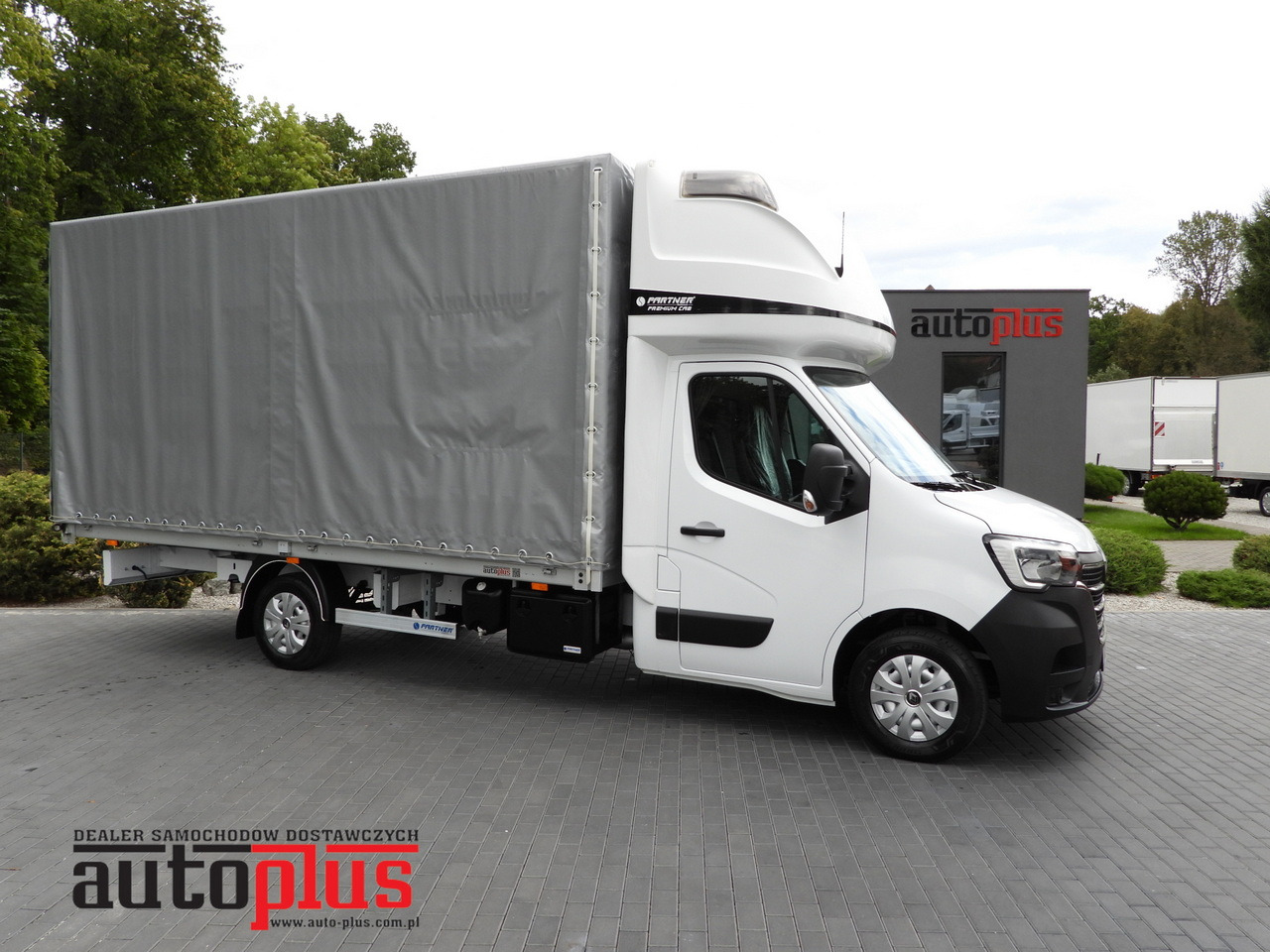 RENAULT MASTER TARPAULIN 10 PALLETS WEBASTO CRUISE CONTROL LED LIGHTS PNEUMATICS AIR CONDITIONING 165HP - Van dengan terpal samping: gambar 1 RENAULT MASTER TARPAULIN 10 PALLETS WEBASTO CRUISE CONTROL LED LIGHTS PNEUMATICS AIR CONDITIONING 165HP - Van dengan terpal samping: gambar 1