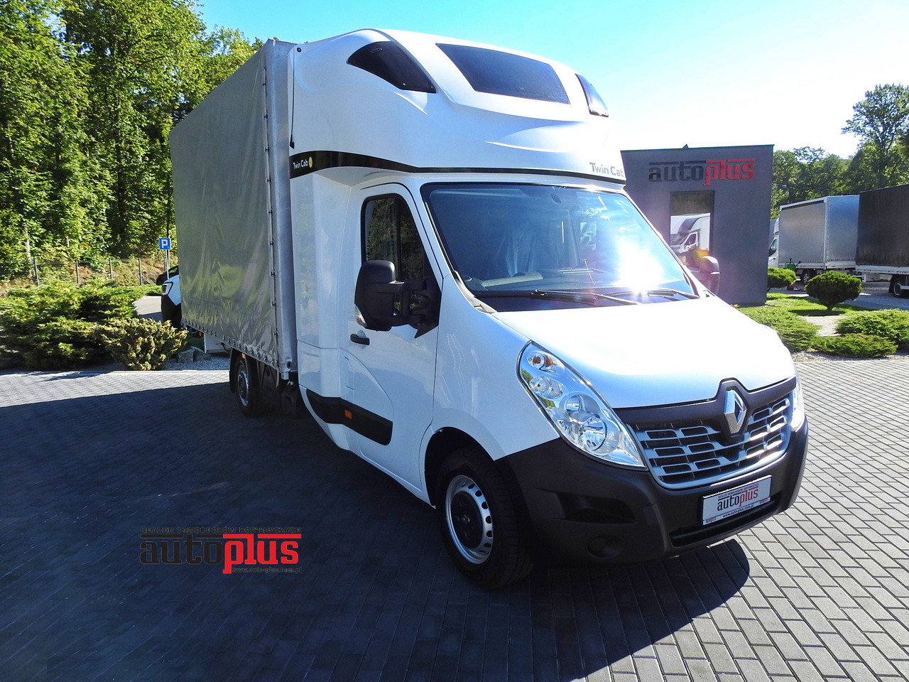 RENAULT MASTER TARPAULIN 8 PALLETS WEBASTO CRUISE CONTROL AIR CONDITIONING PNEUMATICS 170HP - Van dengan terpal samping: gambar 1 RENAULT MASTER TARPAULIN 8 PALLETS WEBASTO CRUISE CONTROL AIR CONDITIONING PNEUMATICS 170HP - Van dengan terpal samping: gambar 1