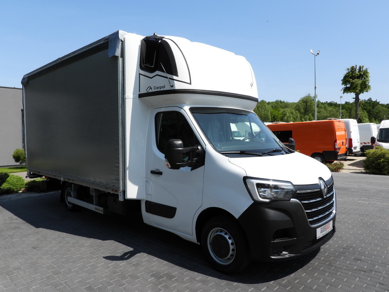 RENAULT MASTER TARPAULIN LIFT 10 PALLETS WEBASTO CRUISE CONTROL LED LIGHTS PNEUMATICS AIR CONDITIONING 165HP - Van dengan terpal samping: gambar 4 RENAULT MASTER TARPAULIN LIFT 10 PALLETS WEBASTO CRUISE CONTROL LED LIGHTS PNEUMATICS AIR CONDITIONING 165HP - Van dengan terpal samping: gambar 4