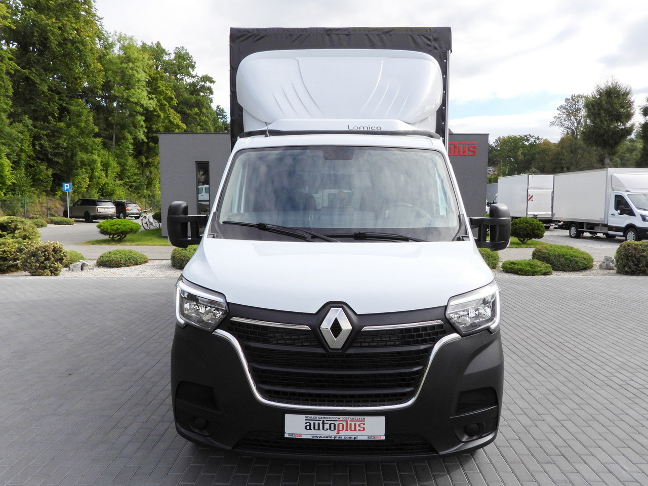 RENAULT MASTER TARPAULIN LIFT 8 PALLETS CRUISE CONTROL LED LIGHTS AIR CONDITIONING 145HP - Van dengan terpal samping: gambar 5 RENAULT MASTER TARPAULIN LIFT 8 PALLETS CRUISE CONTROL LED LIGHTS AIR CONDITIONING 145HP - Van dengan terpal samping: gambar 5