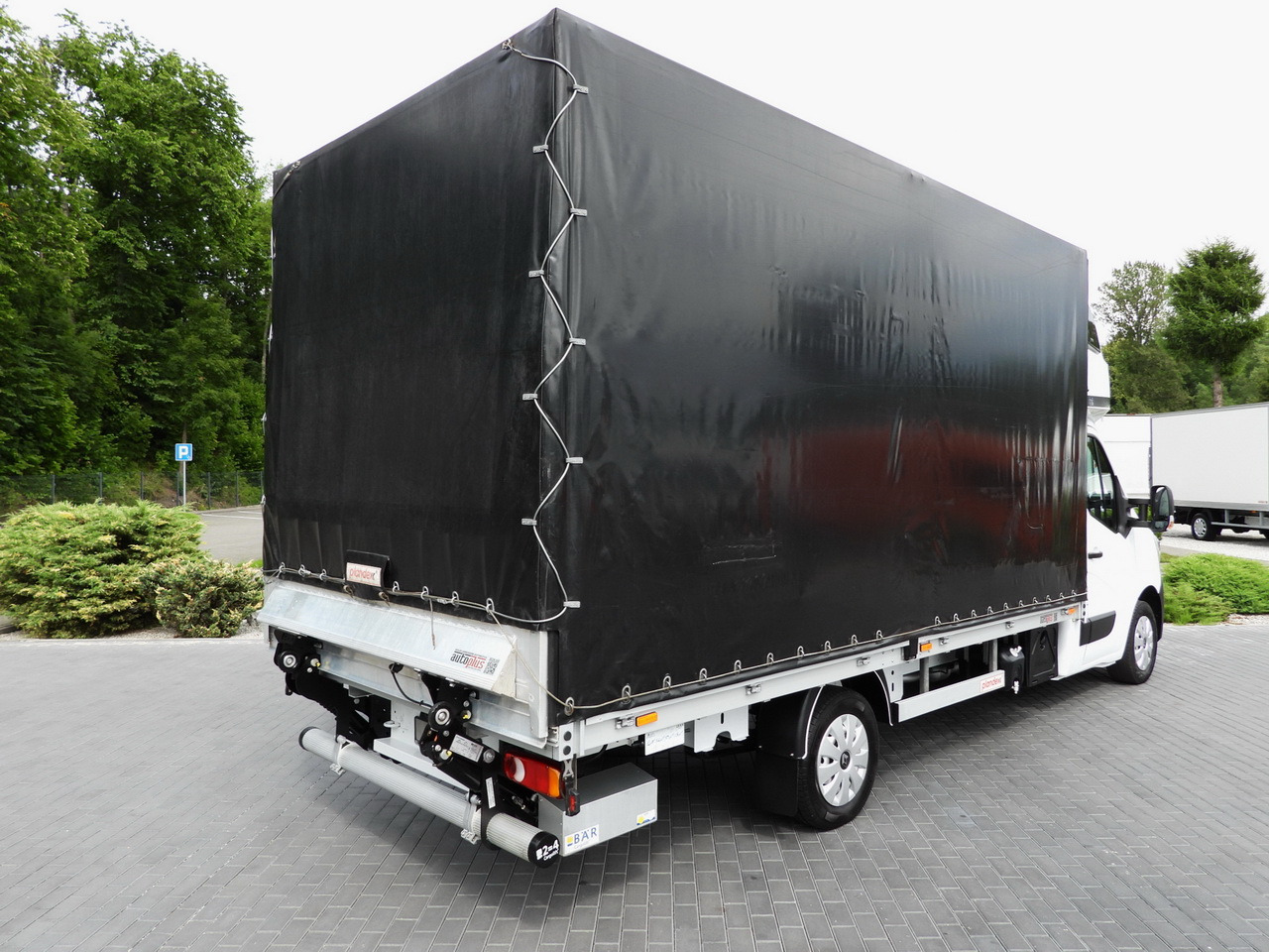 RENAULT MASTER TARPAULIN LIFT 9 PALLETS WEBASTO CRUISE CONTROL LED LIGHTS PNEUMATICS AIR CONDITIONING 165HP - Van dengan terpal samping: gambar 3 RENAULT MASTER TARPAULIN LIFT 9 PALLETS WEBASTO CRUISE CONTROL LED LIGHTS PNEUMATICS AIR CONDITIONING 165HP - Van dengan terpal samping: gambar 3