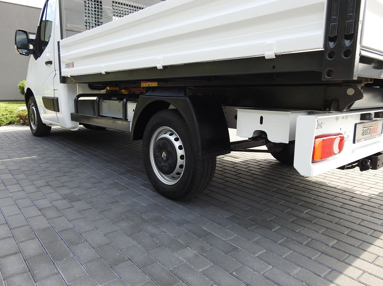 Van jungkit RENAULT MASTER TIPPER  130HP: gambar 15 Van jungkit RENAULT MASTER TIPPER  130HP: gambar 15