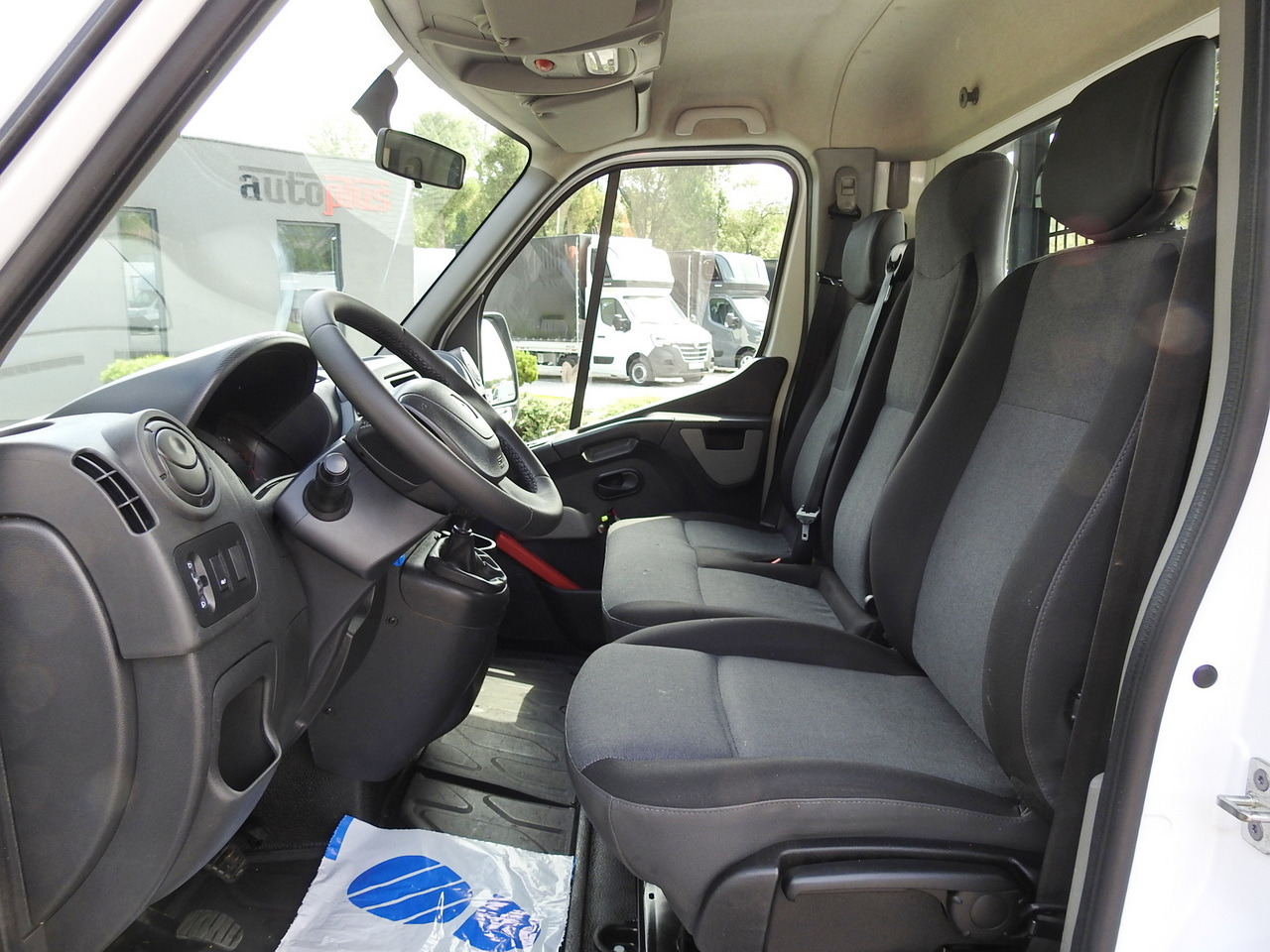 Van jungkit RENAULT MASTER TIPPER  130HP: gambar 23 Van jungkit RENAULT MASTER TIPPER  130HP: gambar 23