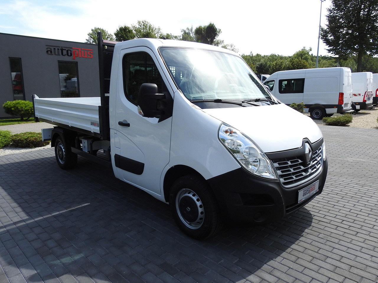 RENAULT MASTER TIPPER 130HP - Van jungkit: gambar 4 RENAULT MASTER TIPPER 130HP - Van jungkit: gambar 4