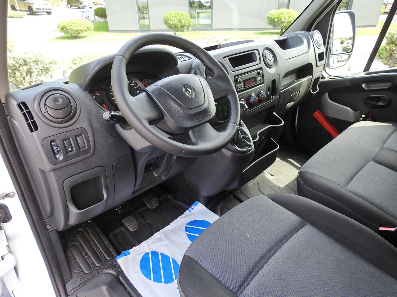 RENAULT MASTER TIPPER 130HP - Van jungkit: gambar 2 RENAULT MASTER TIPPER 130HP - Van jungkit: gambar 2