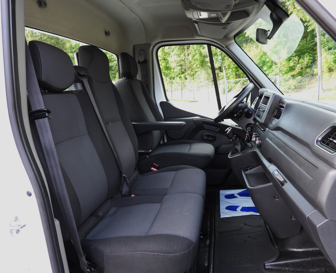 RENAULT MASTER TIPPER CRUISE CONTROL LED LIGHTS TWIN WHEELS AIR CONDITIONING 130HP - Van jungkit: gambar 2 RENAULT MASTER TIPPER CRUISE CONTROL LED LIGHTS TWIN WHEELS AIR CONDITIONING 130HP - Van jungkit: gambar 2