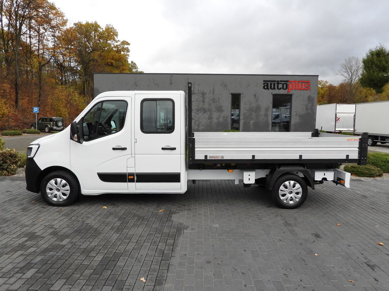 Van jungkit RENAULT MASTER TIPPER DOUBLE CABIN DOKA 7 SEATS CRUISE CONTROL NAVIGATION LED LIGHTS AIR CONDITIONING 145HP: gambar 8 Van jungkit RENAULT MASTER TIPPER DOUBLE CABIN DOKA 7 SEATS CRUISE CONTROL NAVIGATION LED LIGHTS AIR CONDITIONING 145HP: gambar 8
