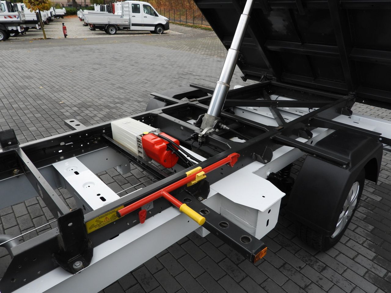 Van jungkit RENAULT MASTER TIPPER DOUBLE CABIN DOKA 7 SEATS CRUISE CONTROL NAVIGATION LED LIGHTS AIR CONDITIONING 145HP: gambar 20 Van jungkit RENAULT MASTER TIPPER DOUBLE CABIN DOKA 7 SEATS CRUISE CONTROL NAVIGATION LED LIGHTS AIR CONDITIONING 145HP: gambar 20