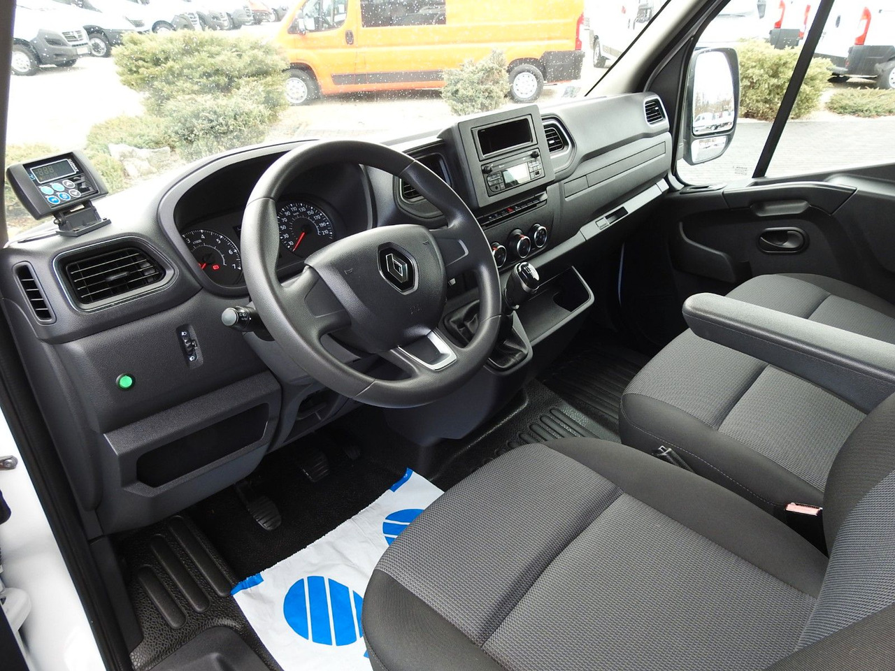 Renault MASTER KÜHLKOFFER 0*C LED LICHTER KLIMAANLAGE - Van berpendingin: gambar 2 Renault MASTER KÜHLKOFFER 0*C LED LICHTER KLIMAANLAGE - Van berpendingin: gambar 2