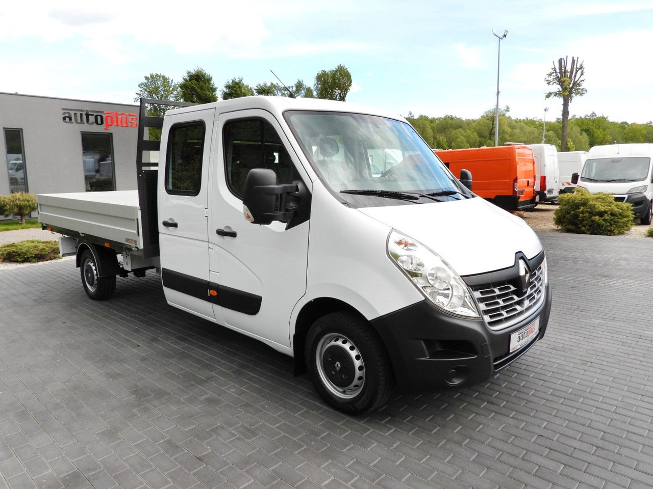 Renault MASTER PRITSCHE DOPPELKABINE DOKA 7 SITZE - Van flatbed, Van kombi: gambar 4 Renault MASTER PRITSCHE DOPPELKABINE DOKA 7 SITZE - Van flatbed, Van kombi: gambar 4